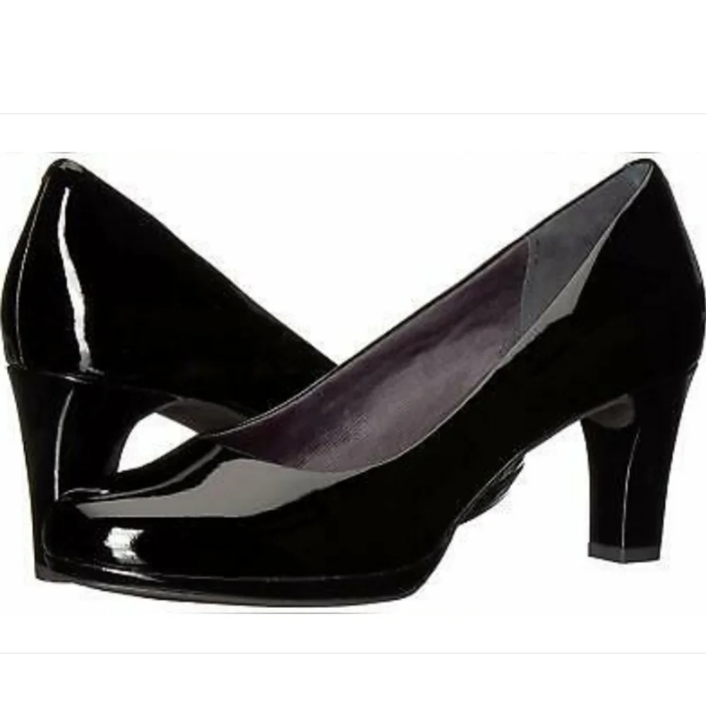 ROCKPORT BLACK LEATHER HEELS